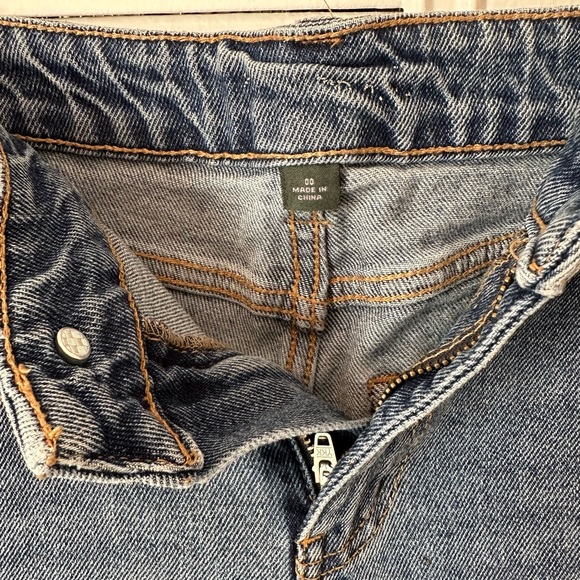 Mid rise target jeans size 00 - Picture 3 of 3